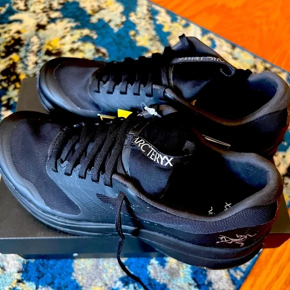 Norvan LD 2 Goretex Women’s Sneakers - Picture 2 of 3